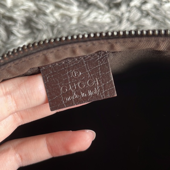 AUTHENTIC GUCCI - Picture 4 of 9
